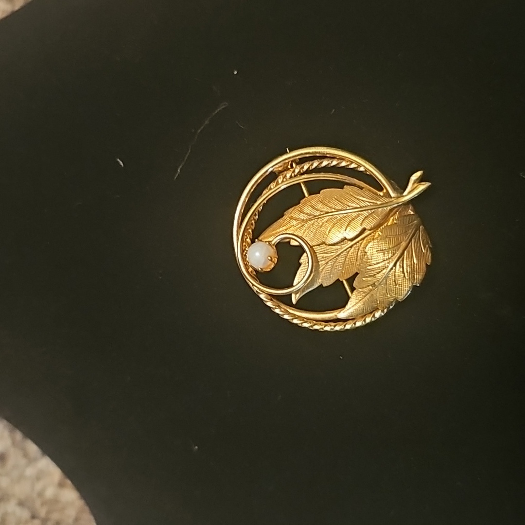 Gold Filled Vintage Brooch